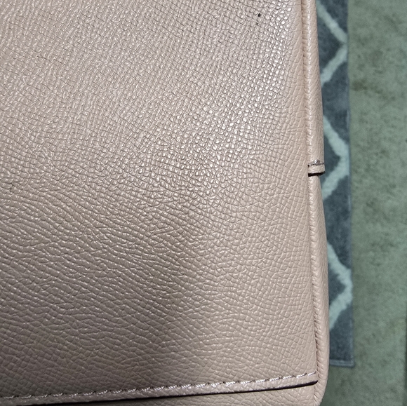 Coach Zip Tote. - Picture 7 of 7